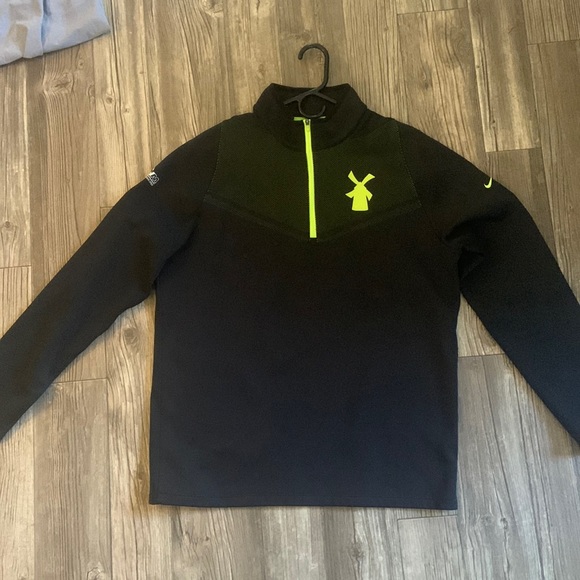 Dutch bros, waste management, Nike golf jacket. - Picture 1 of 3